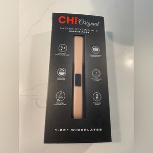 CHI Original Digital 1.25” Flat Iron Rose Gold.